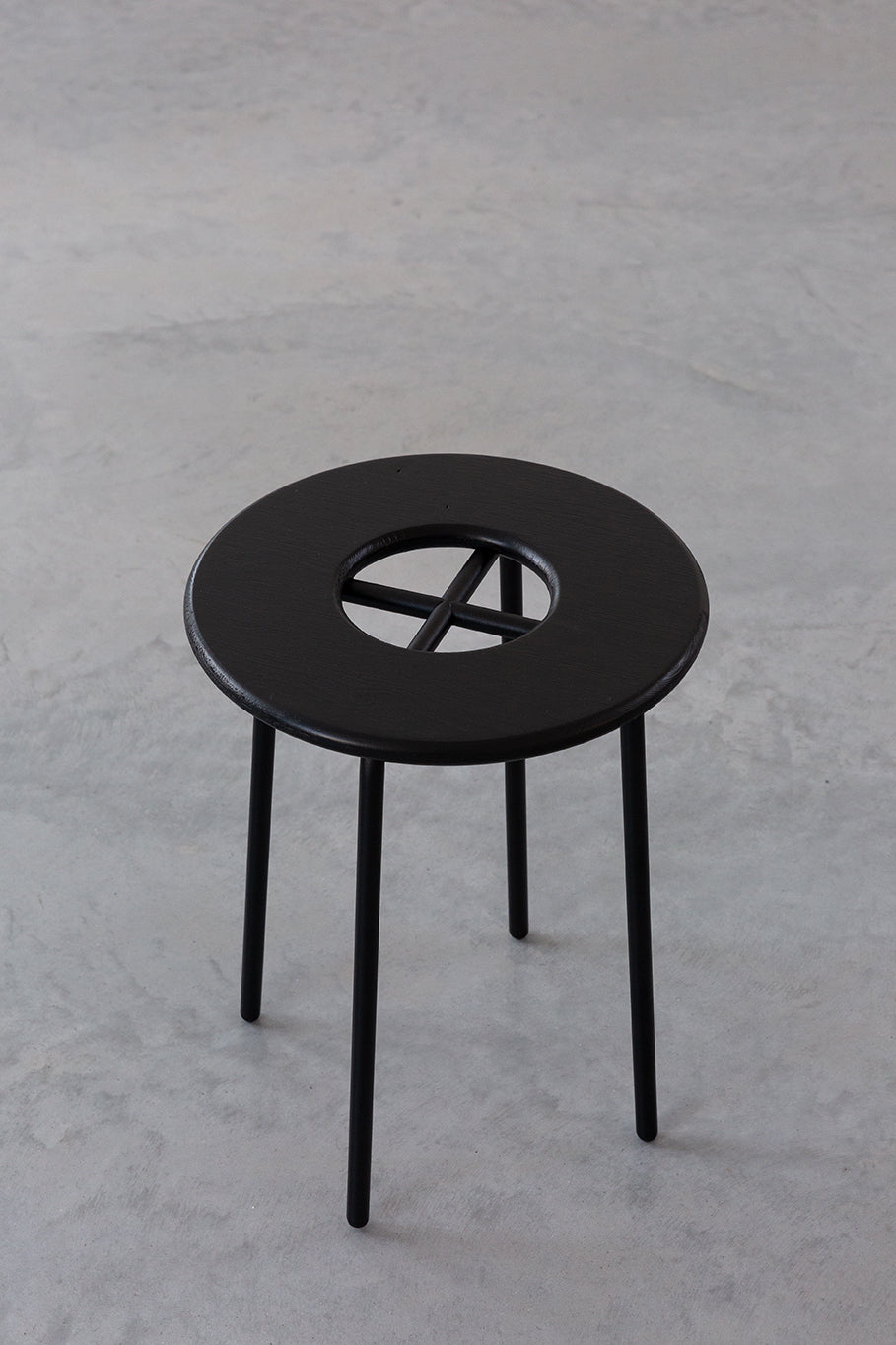 Donut stool