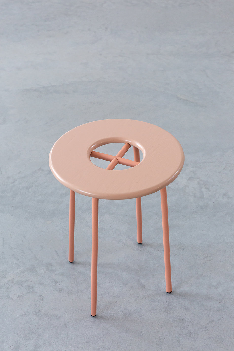 Donut stool