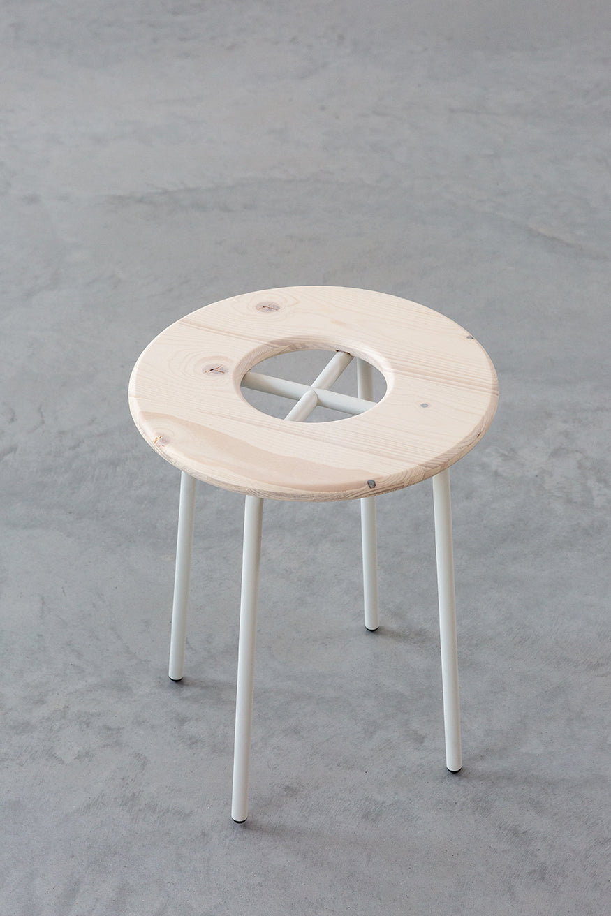 Donut stool