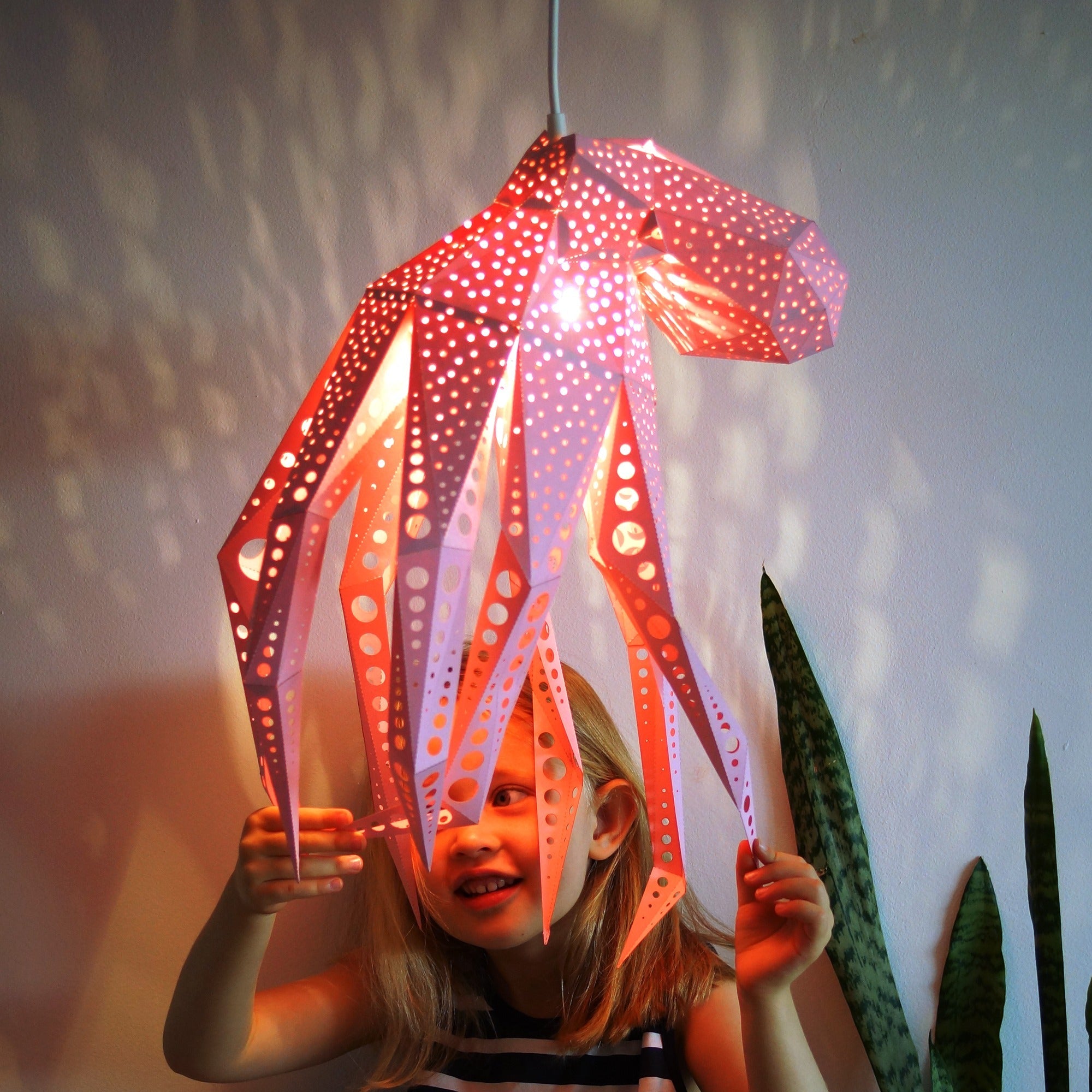 Octopus Paper Lantern Roze